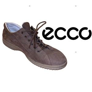 ECCO Brown Soft Suede Sneakers Size 7.5